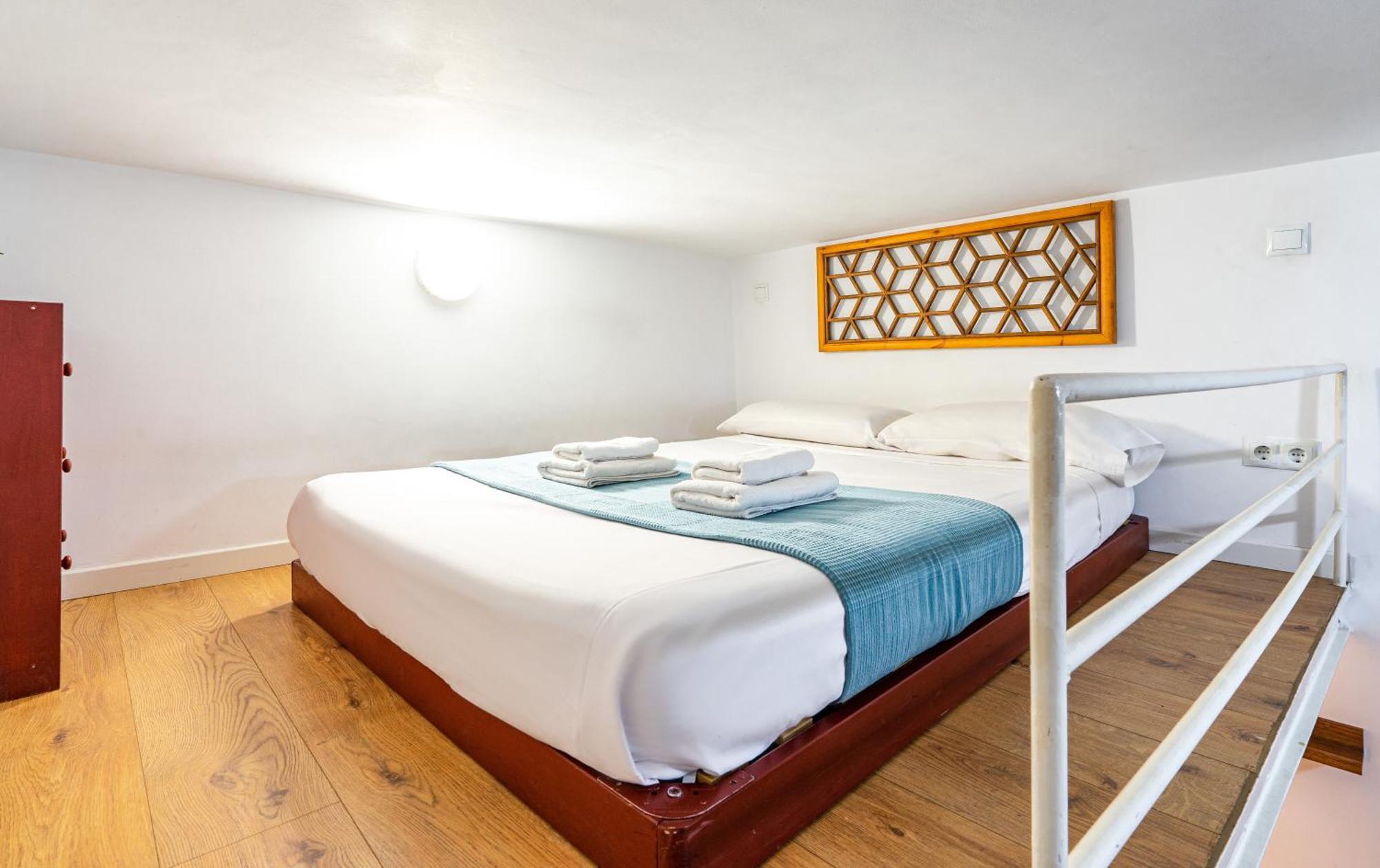 All You Need In The Historic Center Madrid Eksteriør bilde